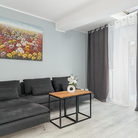 Stylowe I Eleganckie Studia Very Berry W Poznaniu By Noclegi Renters المظهر الخارجي الصورة